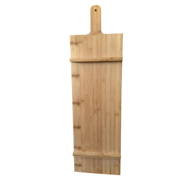 Houten serveerplank op witte achtergrond